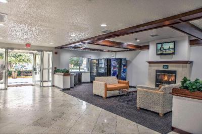 Motel 6 Dallas, TX - Northwest