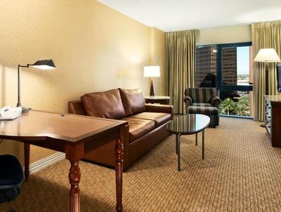 Embassy Suites by Hilton Phoenix Downtown North