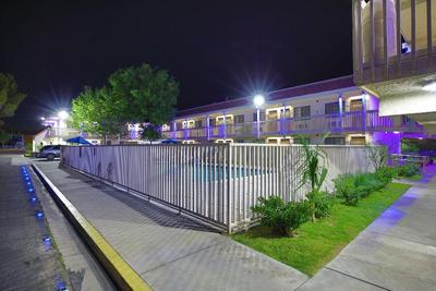 Motel 6 Barstow