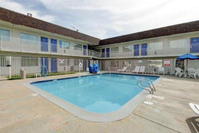 Motel 6 Denver Airport