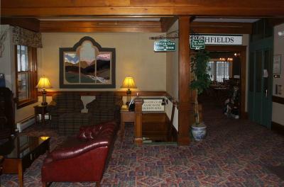 Eagle Mountain House & Golf Club