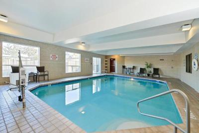 Comfort Suites Airport Redmond