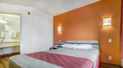 Motel 6 Roseburg