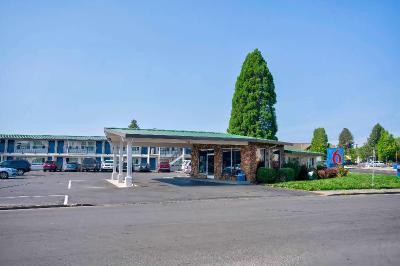 Motel 6 Bend