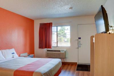 Motel 6 Salem