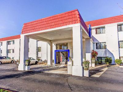 Motel 6 Tigard West