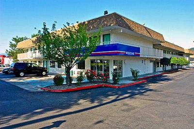 Motel 6 Grants Pass