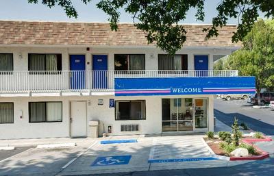 Motel 6 Grants Pass