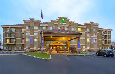 Holiday Inn Express Layton I-15