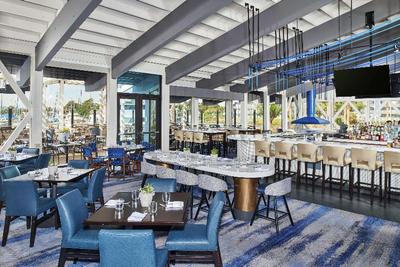 DoubleTree by Hilton Hotel Berkeley Marina