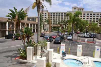Queens Inn Anaheim