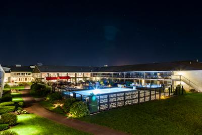 Red Jacket Beach Resort & Spa