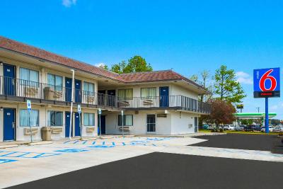 Motel 6 Richmond Airport