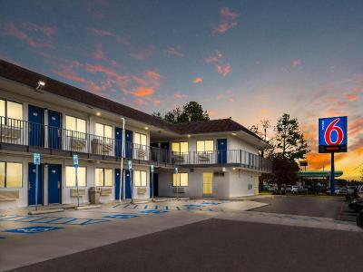 Motel 6 Richmond Airport
