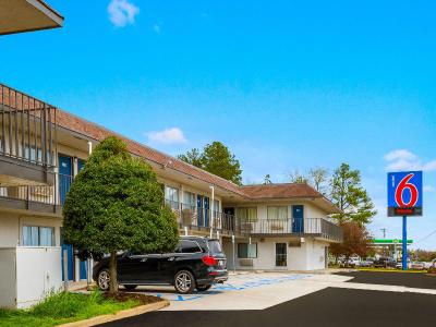 Motel 6 Richmond Airport