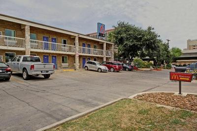 Motel 6-San Antonio Downtown