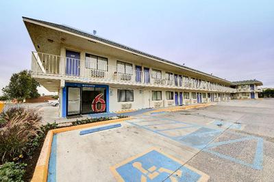 Motel 6-San Marcos