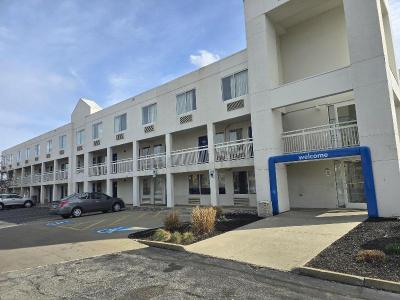 Motel 6 Cleveland - Willoughby
