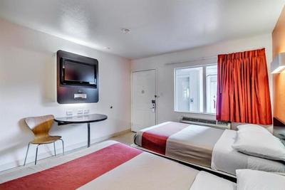 Motel 6 Baltimore BWI