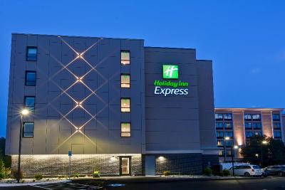 Holiday Inn Express Boston
