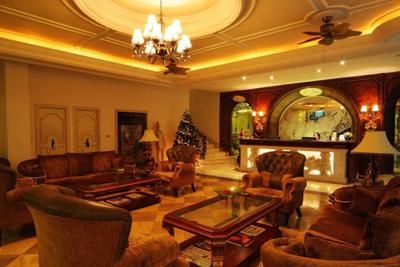 Four Seasons Place