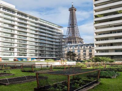 Pullman Paris Eyfel Kulesi