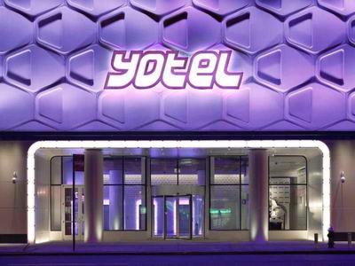 YOTEL New York Times Square
