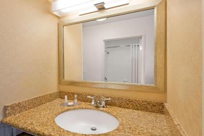 Baymont by Wyndham Denver International Airport
