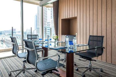 Hilton Garden Inn Bangkok Silom
