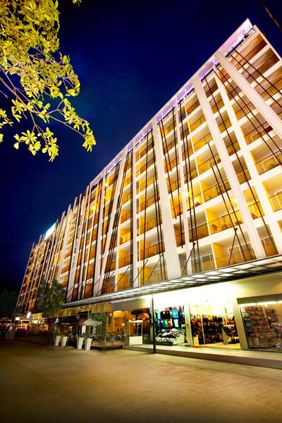 Ashlee HUB Hotel