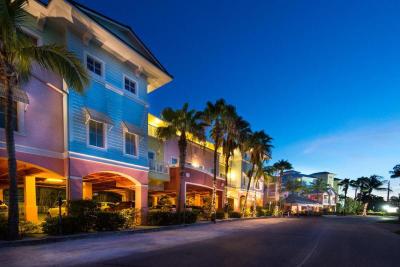 Lighthouse Resort Inn & Suites