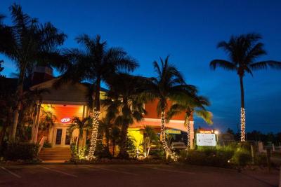 Lighthouse Resort Inn & Suites