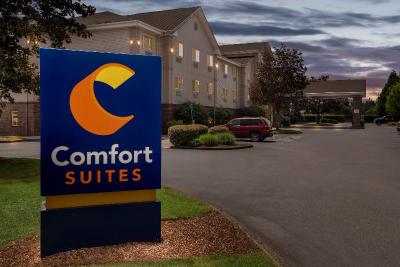 Comfort Suites Linn County Fairground and Expo