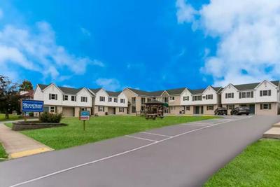 Rodeway Inn & Suites