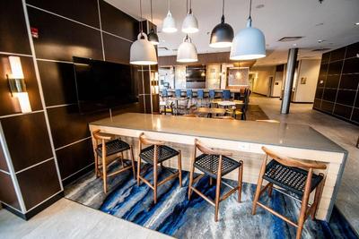 Fairfield Inn & Suites by Marriott Washington Casi