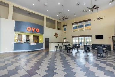 OYO Hotel Knoxville TN Cedar Bluff I-40