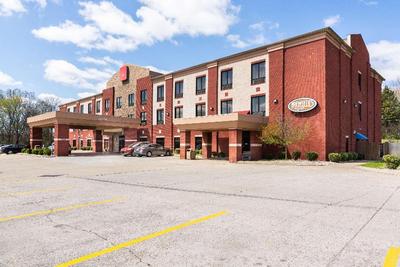 Portland Inn & Suites