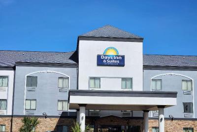 Days Inn Suites Houston - West Energy Corridor