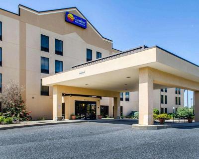 Comfort Inn & Suites York Area