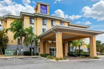 Sleep Inn & Suites