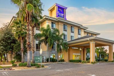 Sleep Inn & Suites