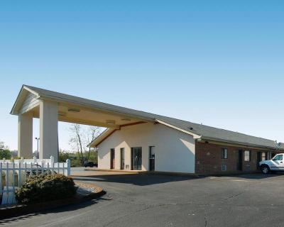 Econo Lodge Milan TN