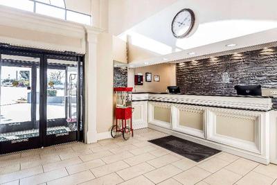 Quality Inn & Suites ( Salisbury)