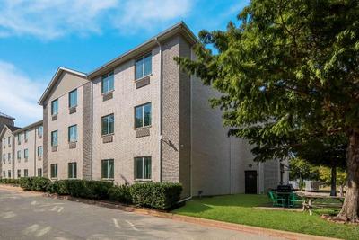 Quality Inn & Suites Roanoke - Fort Worth North