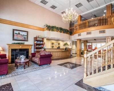 Comfort Suites Clackamas