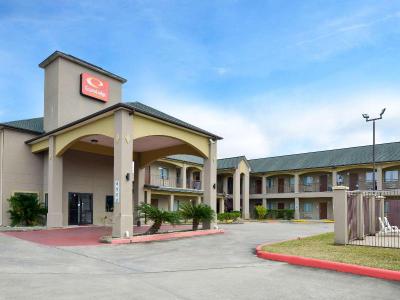 Econo Lodge Inn & Suites Port Arthur near Sabine P