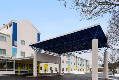 Days Inn by Wyndham Penn State