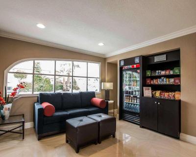 Comfort Suites at North Camp Pendleton