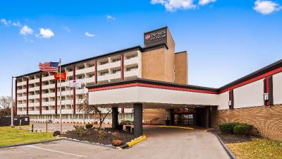 Best Western Plus Kansas City Sports Complex Hotel