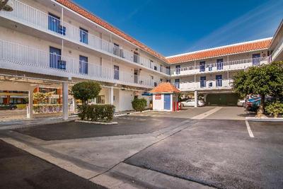 Rodeway Inn